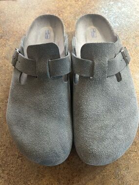 Birkenstock Women’s Suede Clog Mules in Gray